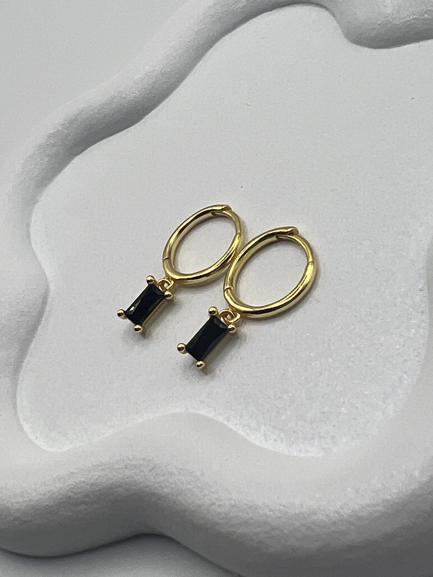 Gloribee Earrings